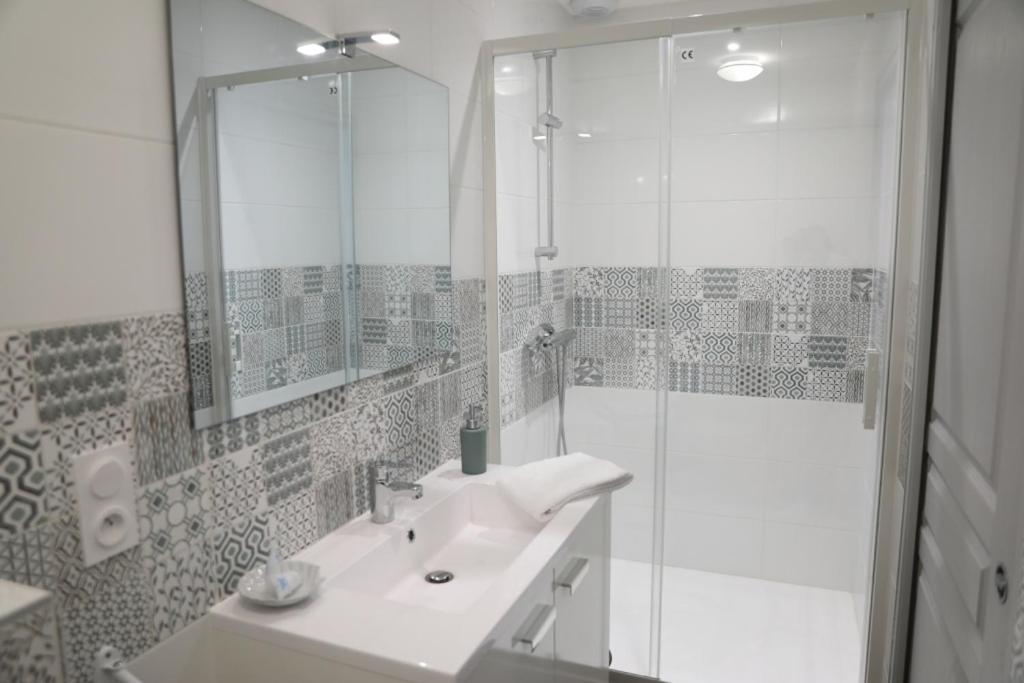 Le Pont De Livinhac Hotel Decazeville Ngoại thất bức ảnh